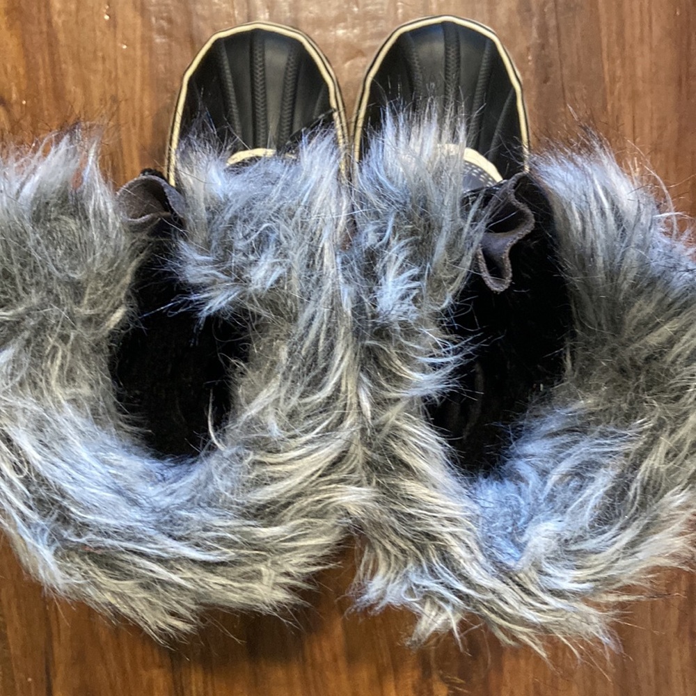 Outbound ladies size 7 boots - Picture 4 of 5